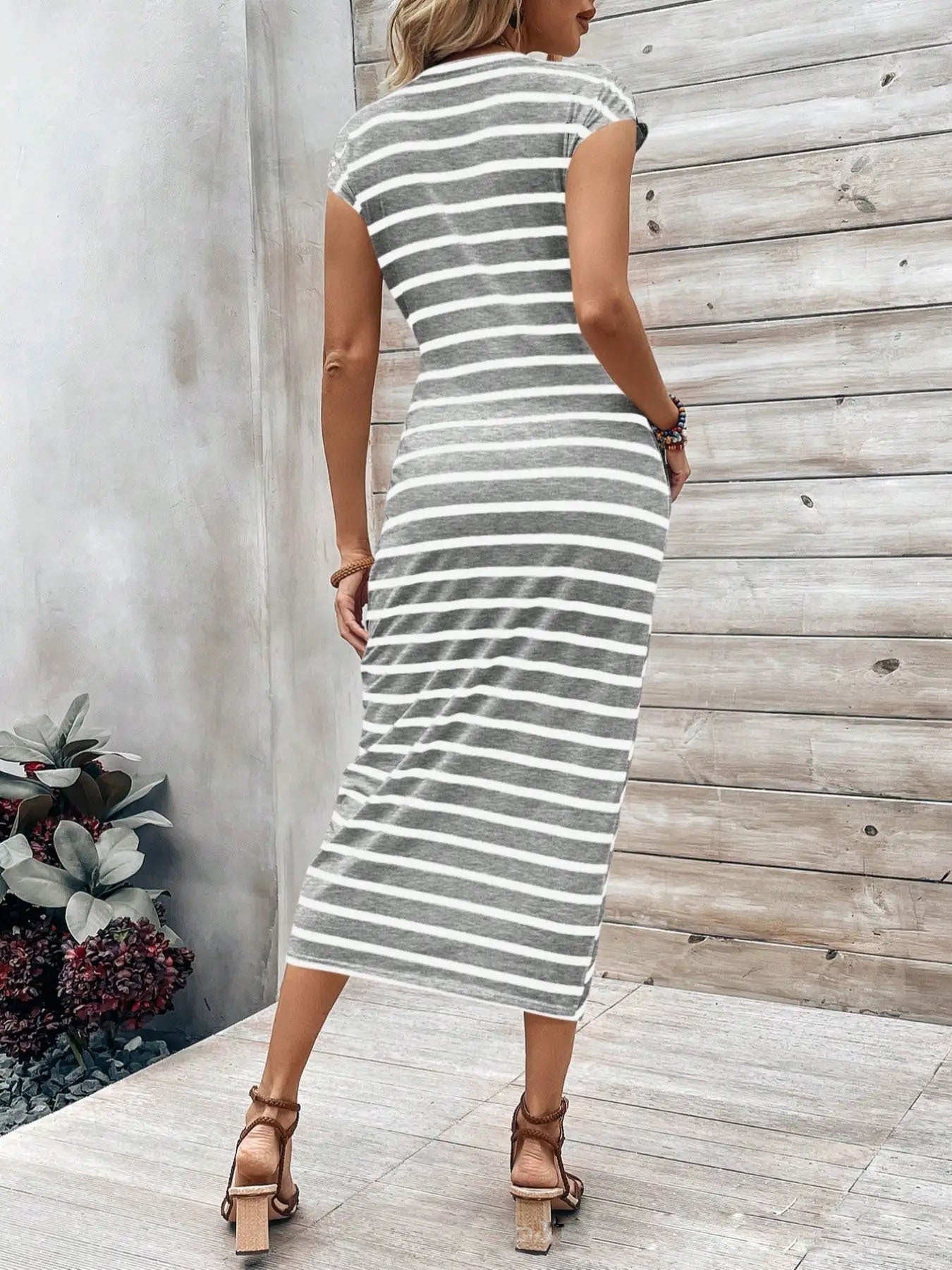 Elegant waist tie striped round neck short sleeve long dress