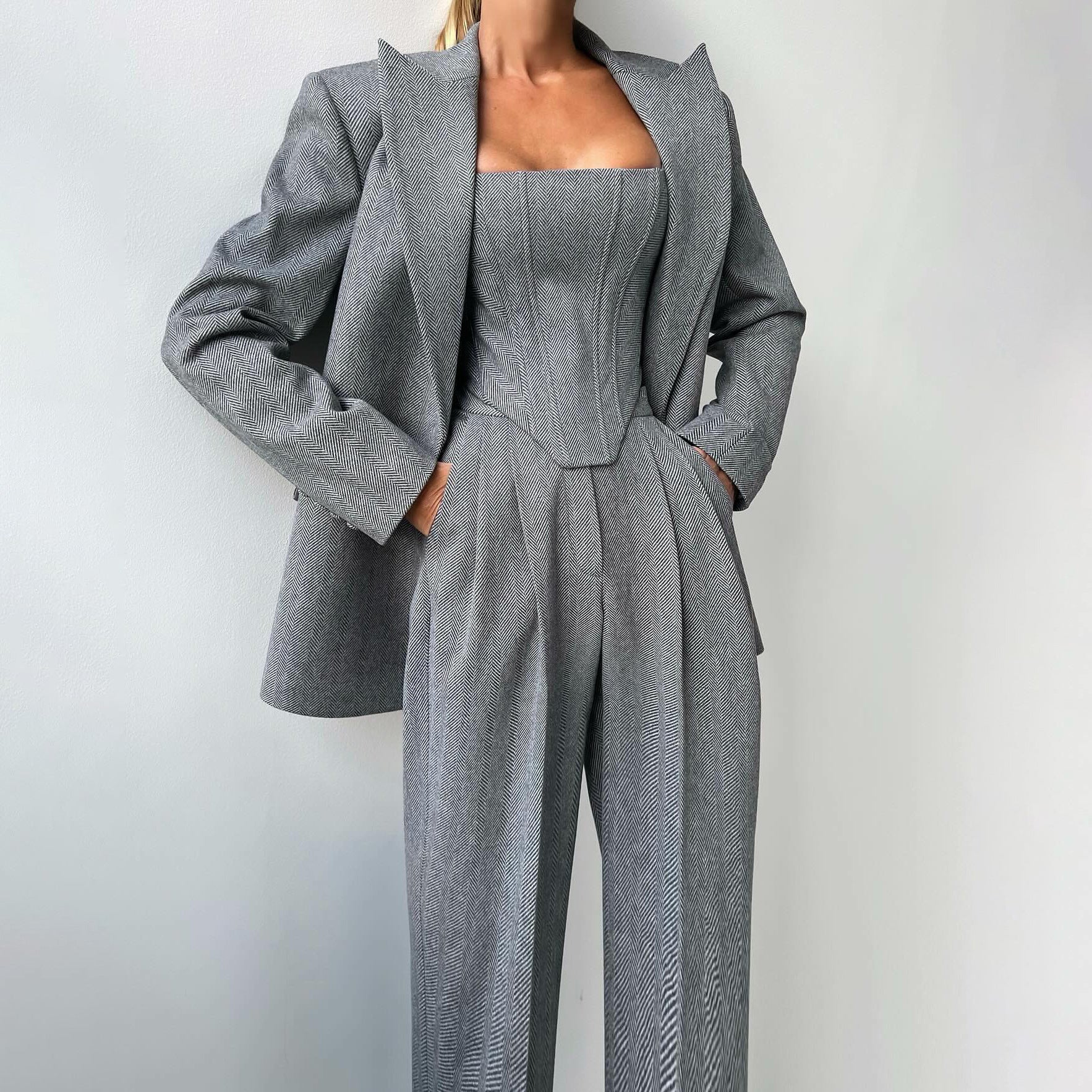 Solid color waisted fishbone straight shoulder suit three-piece suit simple and versatile commuting high waist trousers
