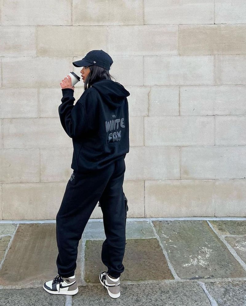 Long-sleeved hooded sweatshirt two-piece set