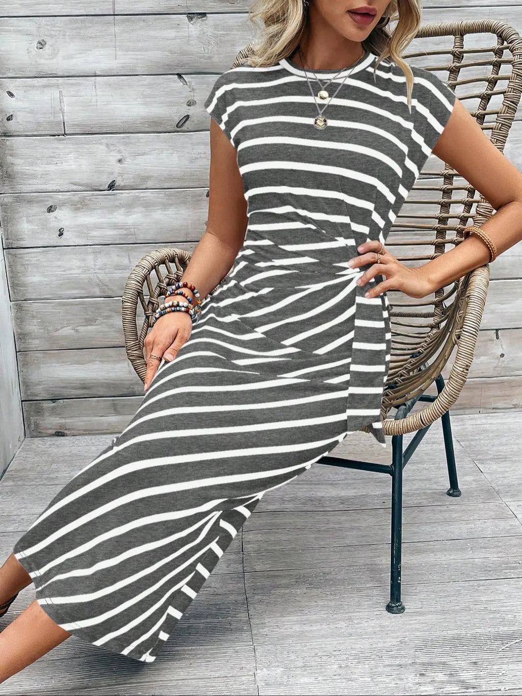 Elegant waist tie striped round neck short sleeve long dress