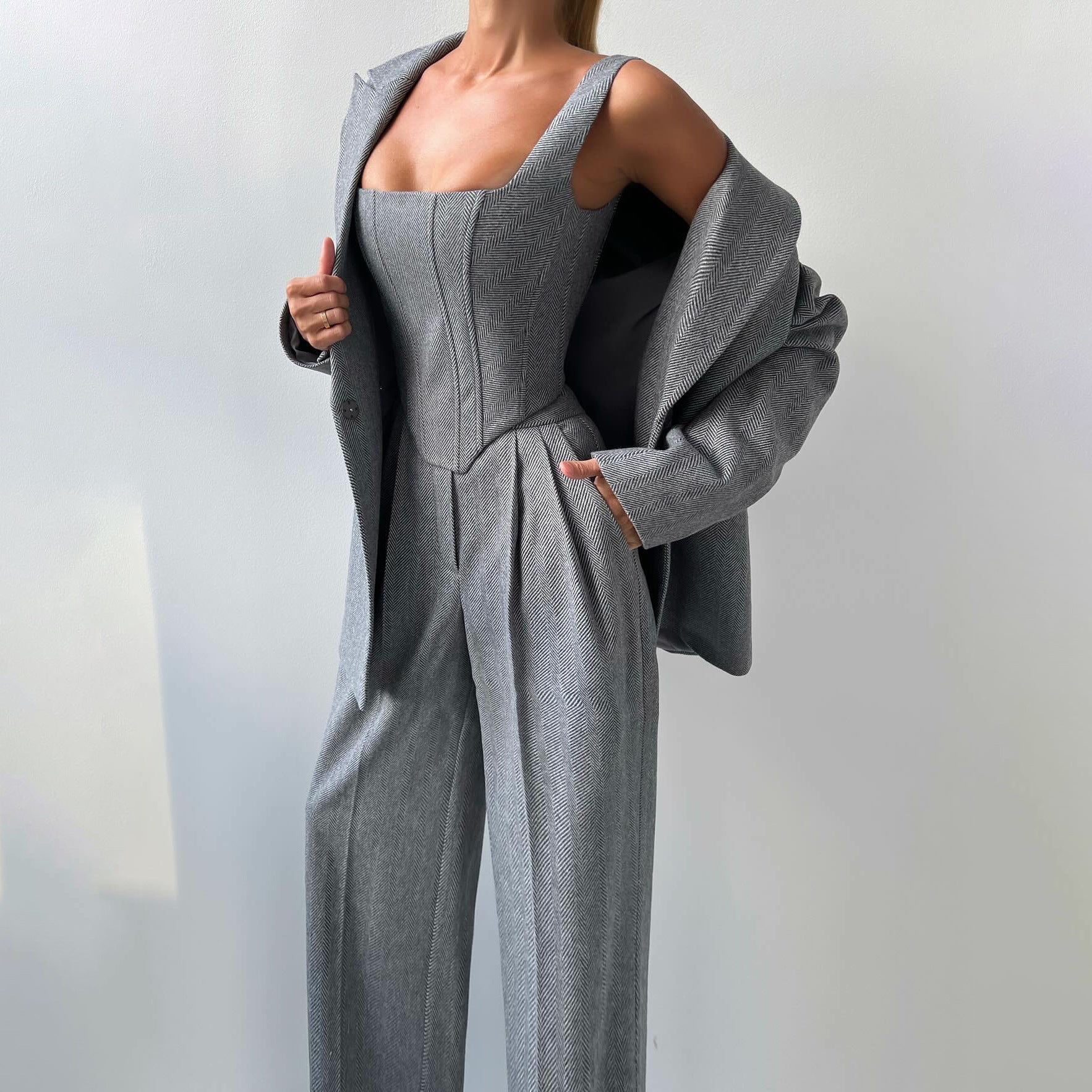 Solid color waisted fishbone straight shoulder suit three-piece suit simple and versatile commuting high waist trousers