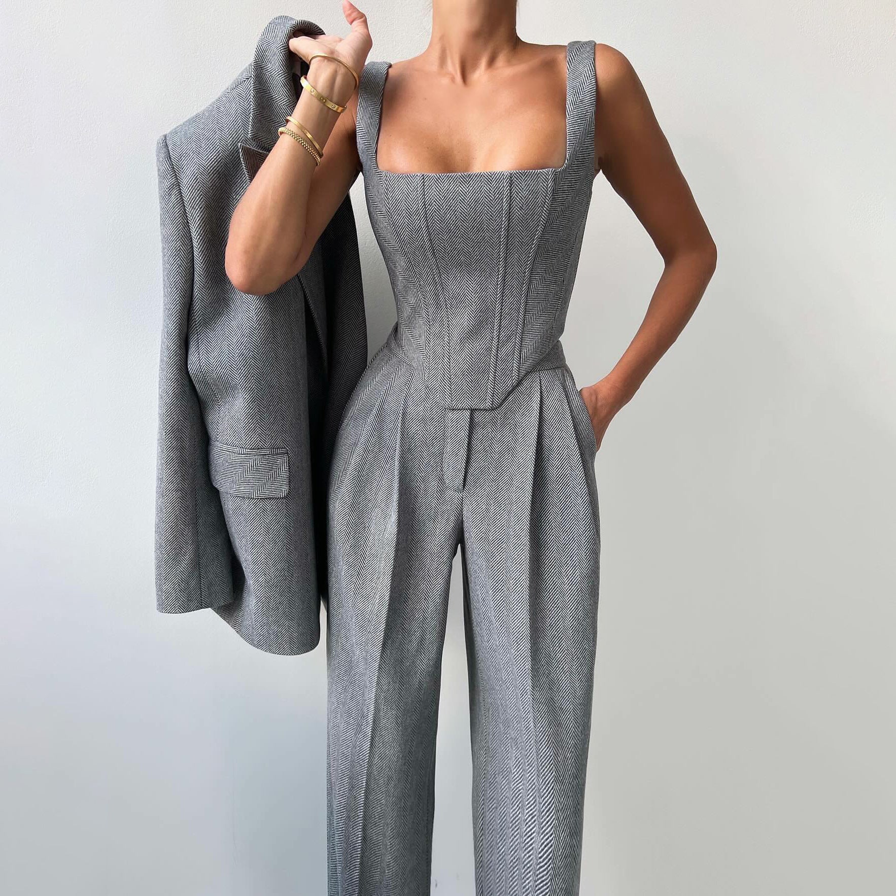 Solid color waisted fishbone straight shoulder suit three-piece suit simple and versatile commuting high waist trousers