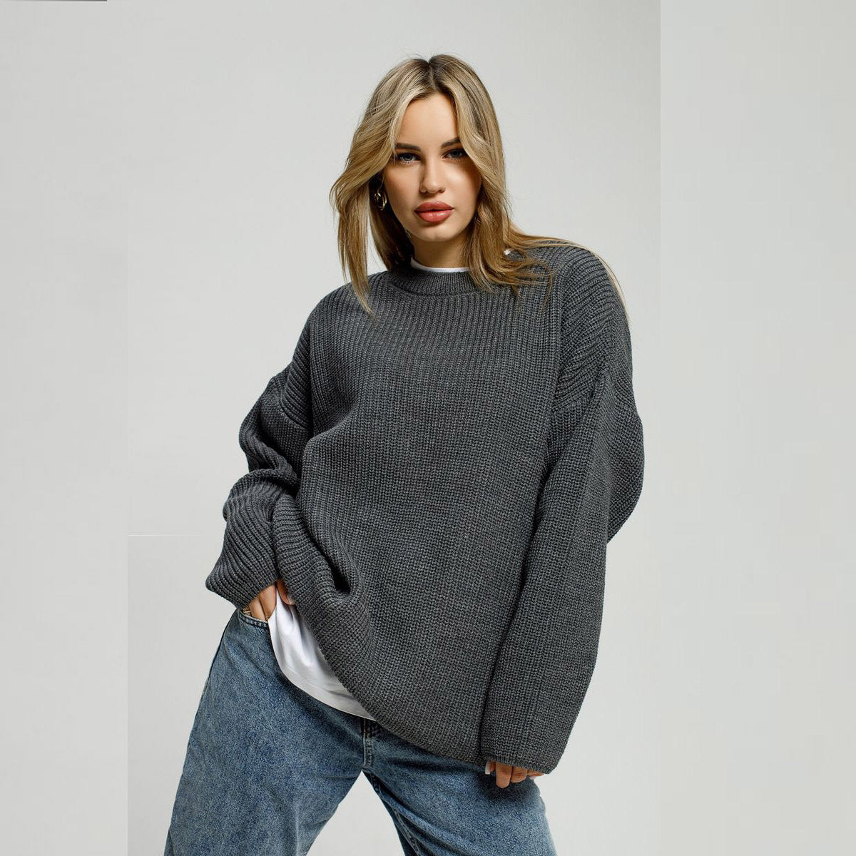 Round neck loose long sleeve sweater