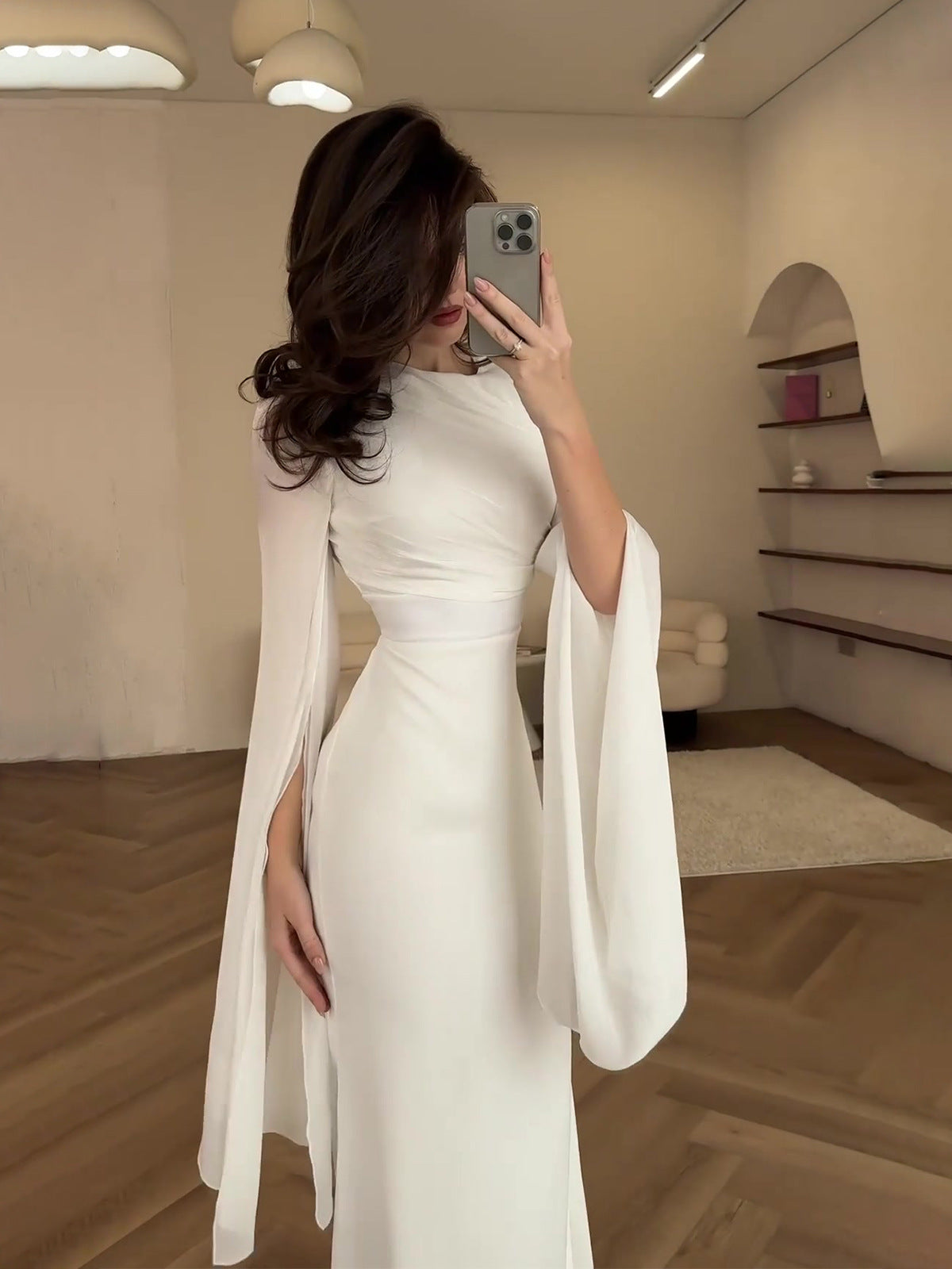 Spliced organza long satin fitted dress with wide sleeves
